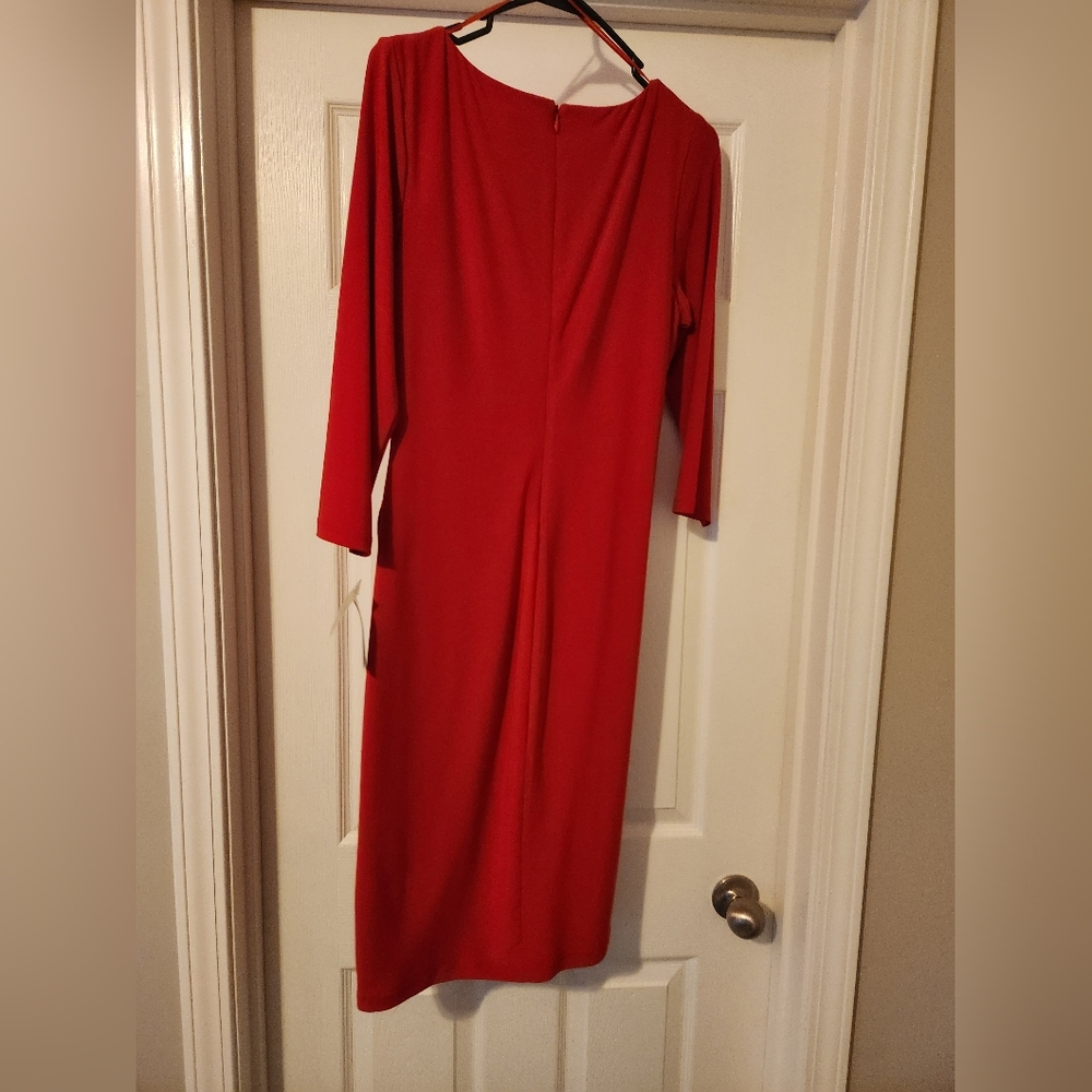NWT Taylor Red Sheath Dress Bateau Neck 3/4 Sleeve - Picture 4 of 4